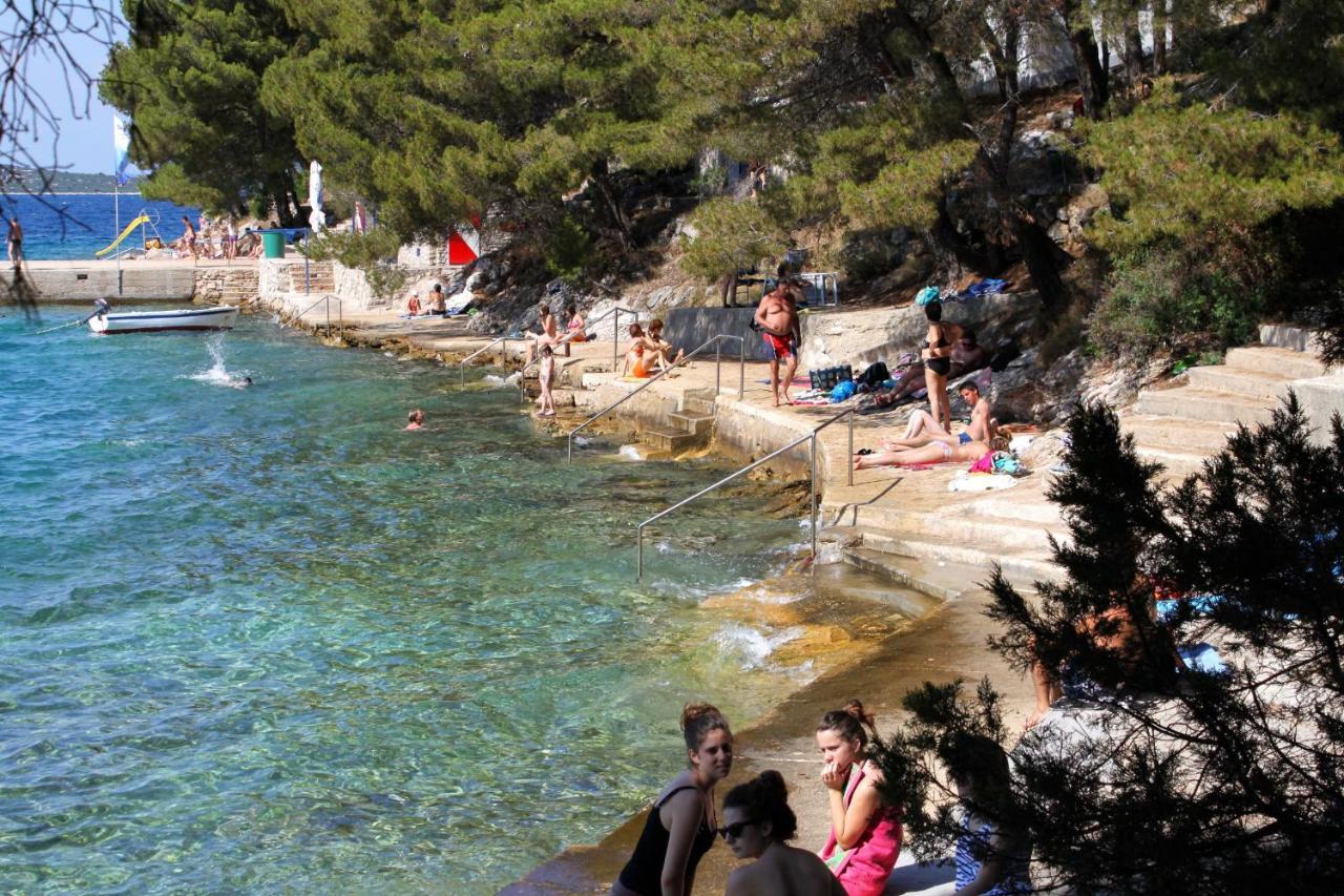 Apartments With A Parking Space Sali, Dugi Otok - 8181 ภายนอก รูปภาพ
