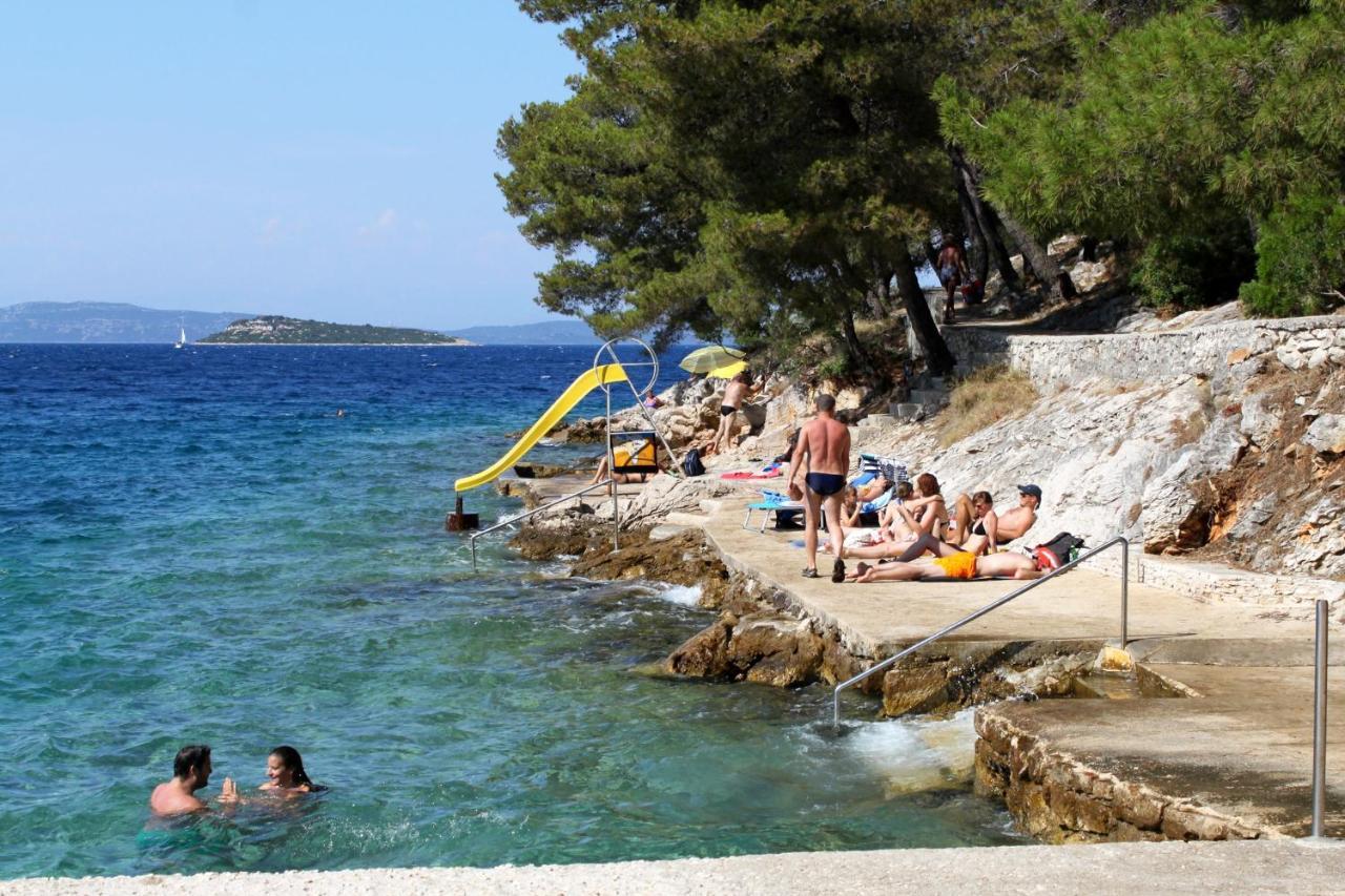 Apartments With A Parking Space Sali, Dugi Otok - 8181 ภายนอก รูปภาพ
