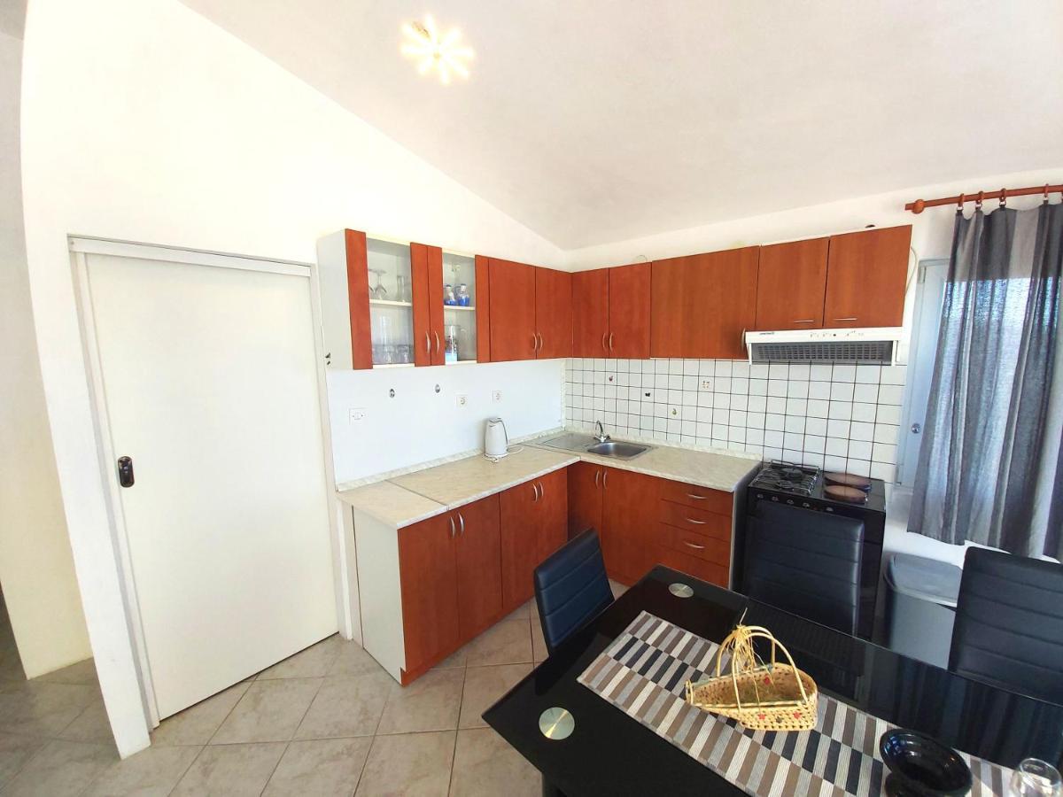 Apartments With A Parking Space Sali, Dugi Otok - 8181 ภายนอก รูปภาพ
