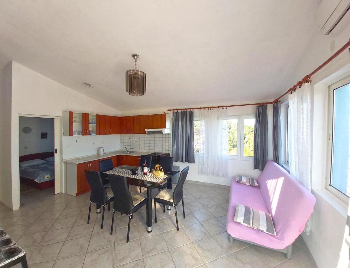 Apartments With A Parking Space Sali, Dugi Otok - 8181 ภายนอก รูปภาพ