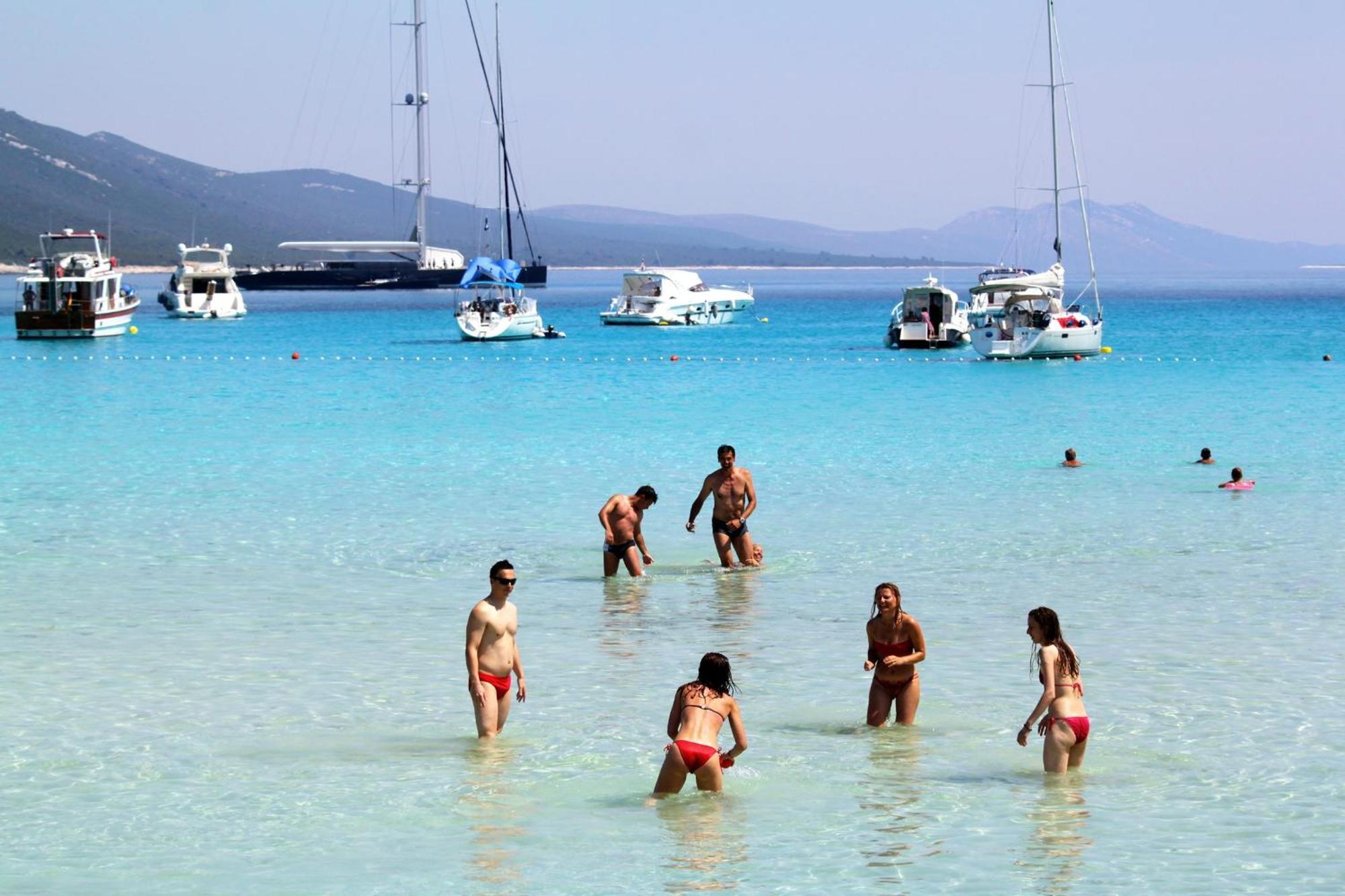 Apartments With A Parking Space Sali, Dugi Otok - 8181 ภายนอก รูปภาพ